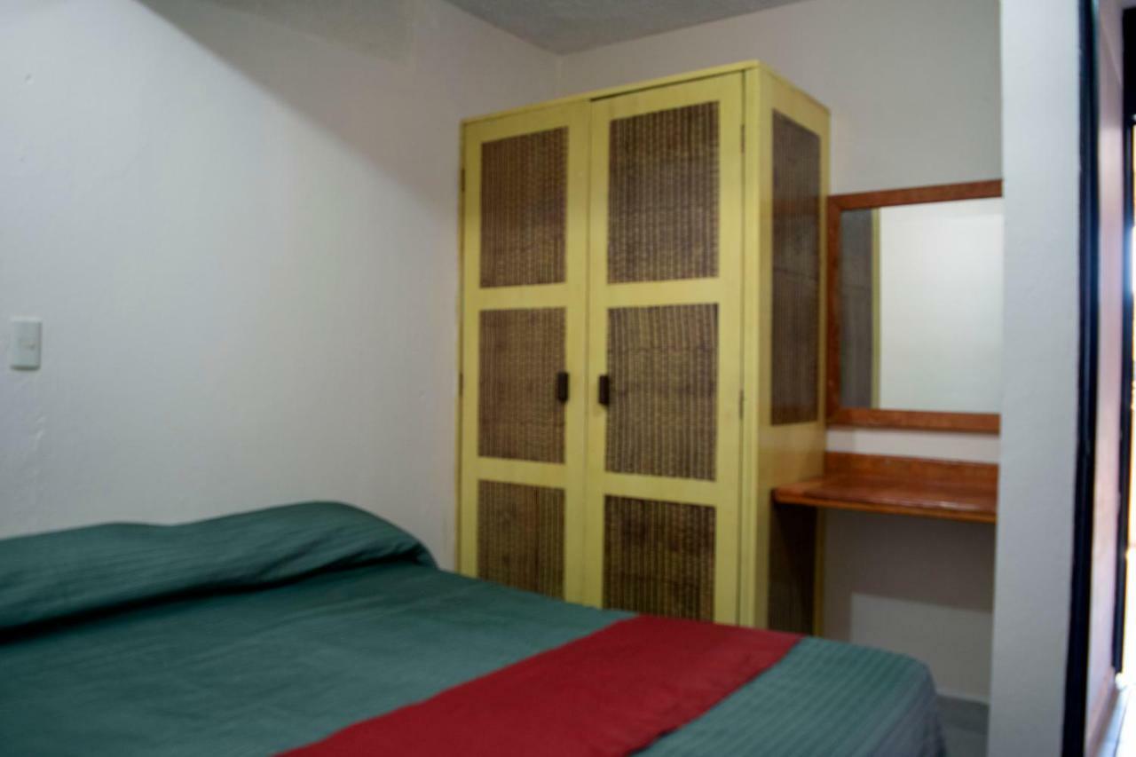 Isabel Suites Zihuatanejo Zewnętrze zdjęcie