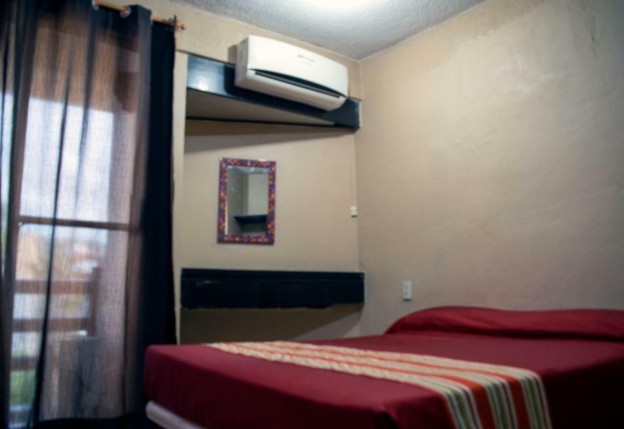 Isabel Suites Zihuatanejo Zewnętrze zdjęcie